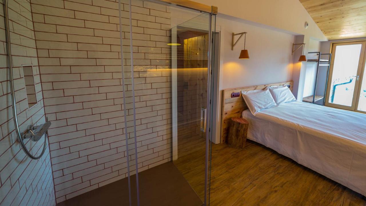 Eco-Apartaments Cal Rossa De Taus Bagian luar foto