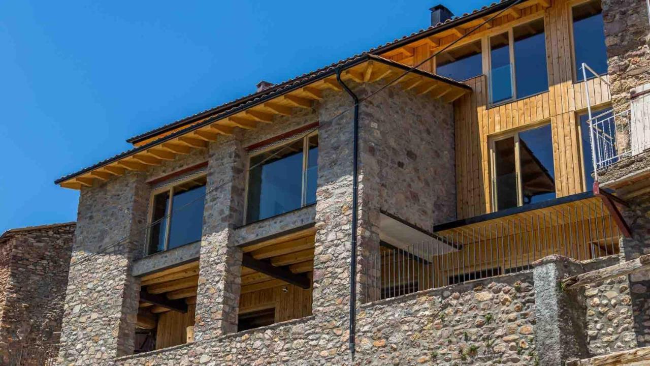 Eco-Apartaments Cal Rossa De Taus Bagian luar foto