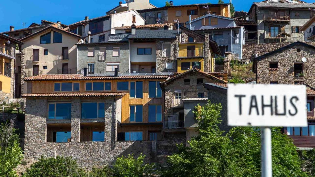Eco-Apartaments Cal Rossa De Taus Bagian luar foto