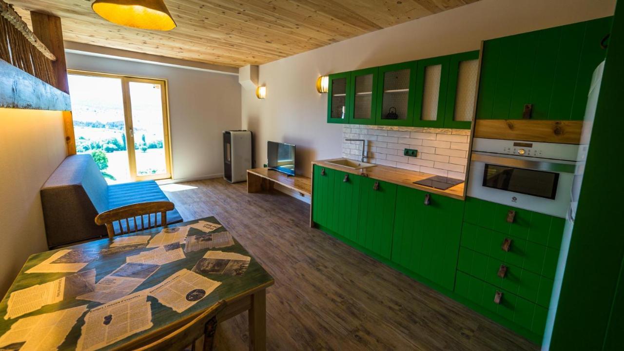 Eco-Apartaments Cal Rossa De Taus Bagian luar foto